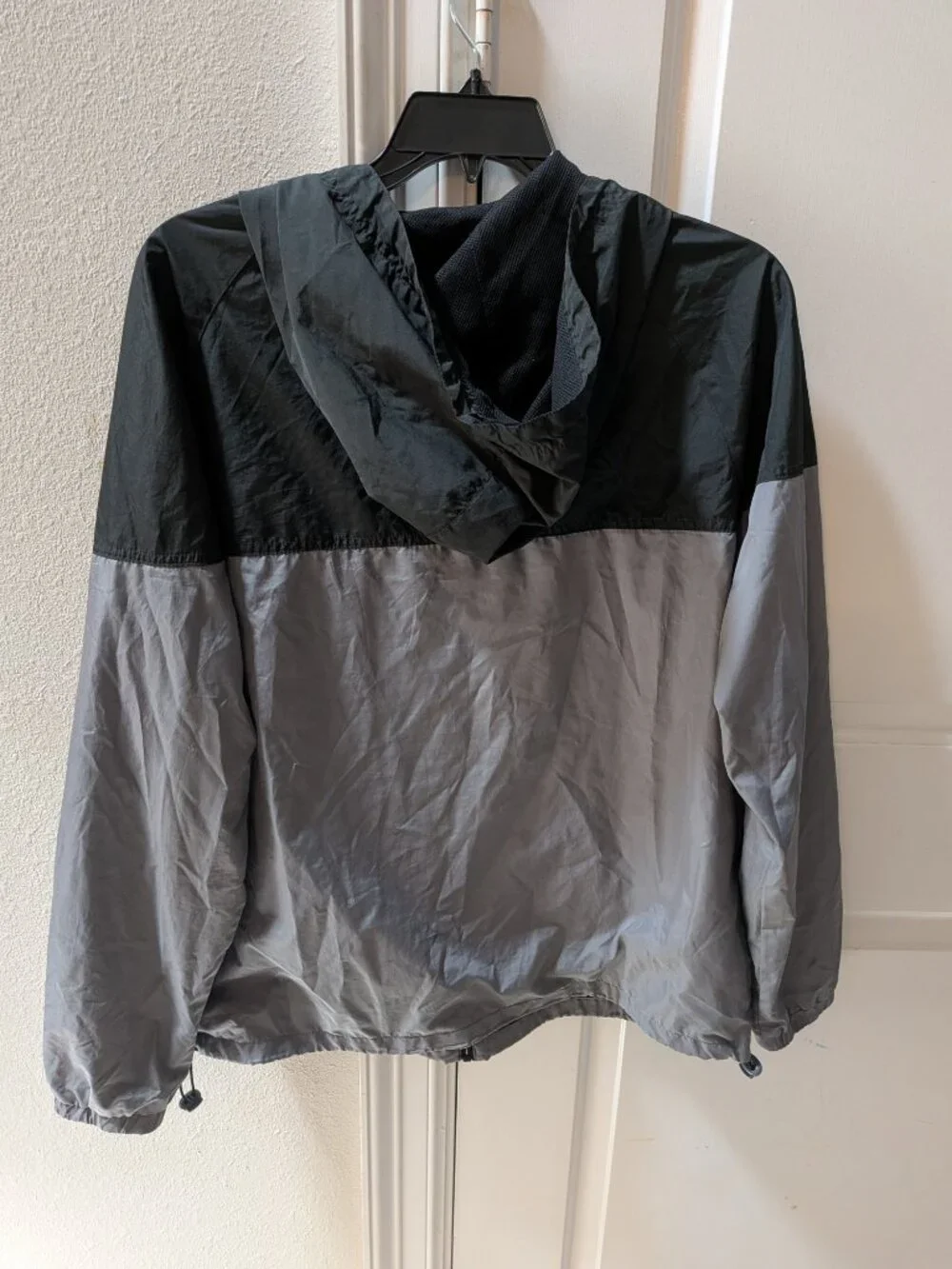 Disney Parks Windbreaker Mens XL Walt Disney World Colorblock Grey Black